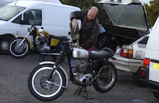 www.etmoteur.fr_media_photos_motos_photo_bsa441_2003_01_petit.jpg