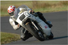 www.etmoteur.fr_media_photos_motos_photo_patrick_tonup_2007_petit.jpg