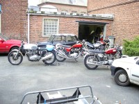 www.etmoteur.fr_media_photos_motos_photo_tridents_2007_04_09_petit.jpg