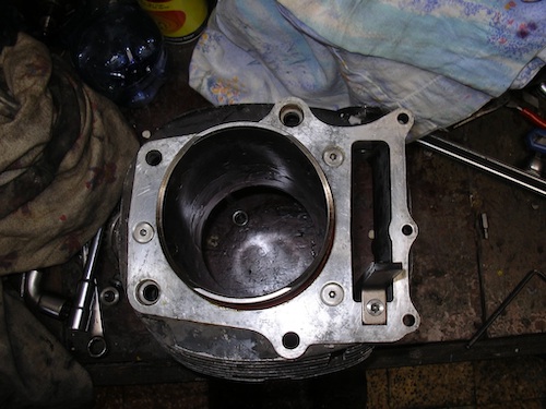 www.etmoteur.fr_media_xt500_images_xt500_cylindre_renforce_18_petit.jpg