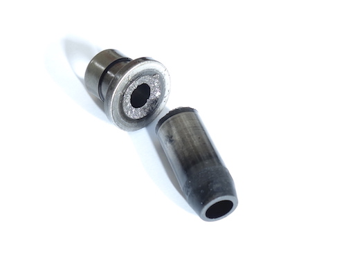 www.etmoteur.fr_media_xt500_images_xt500_piston_lamage_02_petit.jpg